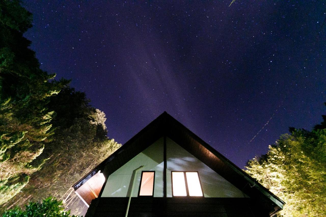 ログハウスせせらぎ Tsuru Bagian luar foto